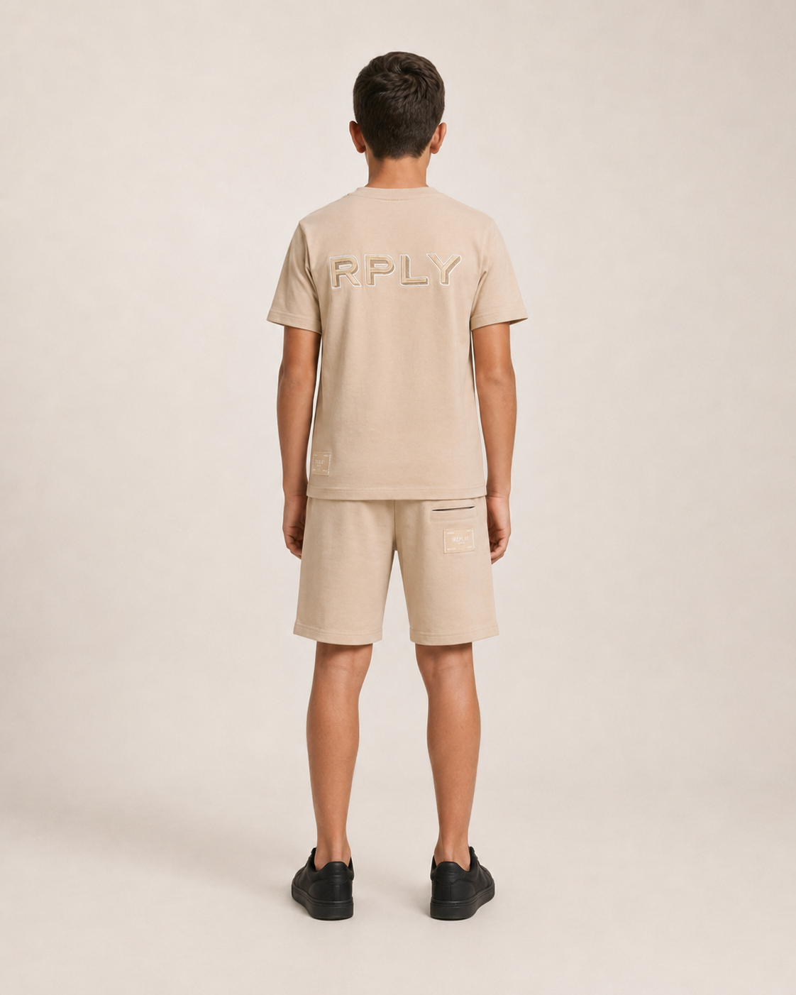 חליפת טריקו REPLAY לוגו RPLY בצד לילדים BROWN / 4Y