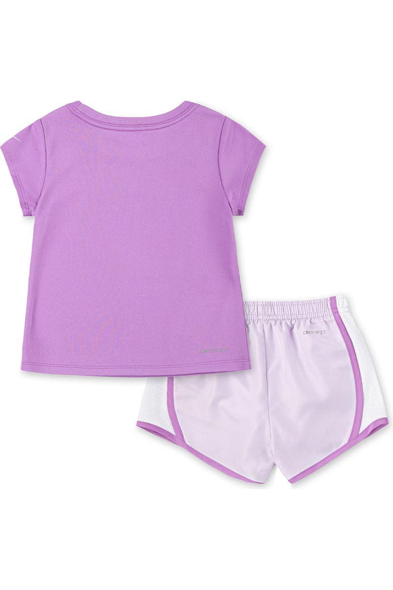 חליפת NIKE ממותגת באמצע לילדות