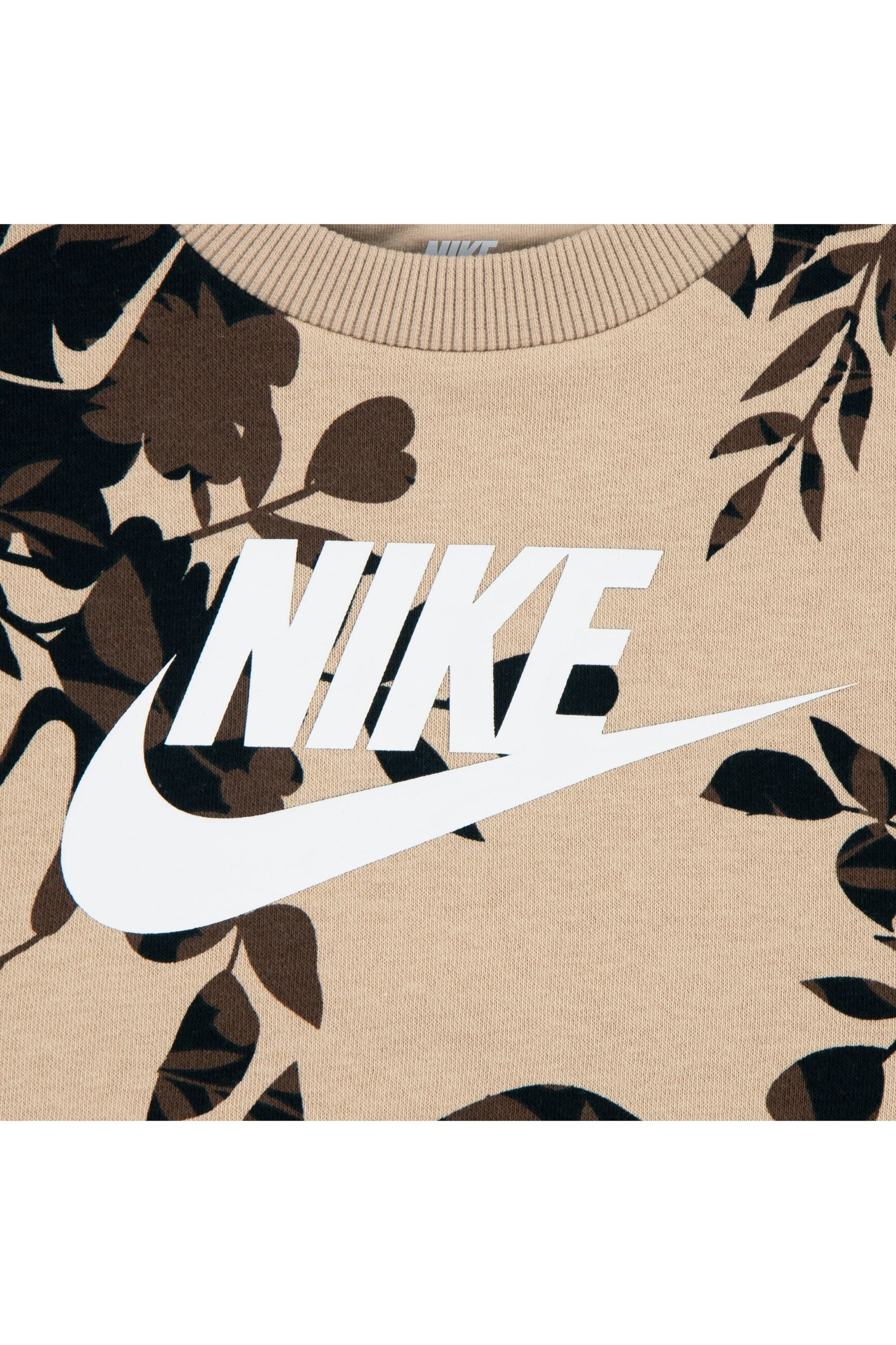 חליפת טרנינג NIKE בהדפס פרחוני ולוגו סווש לילדות BEIGE / 2Y