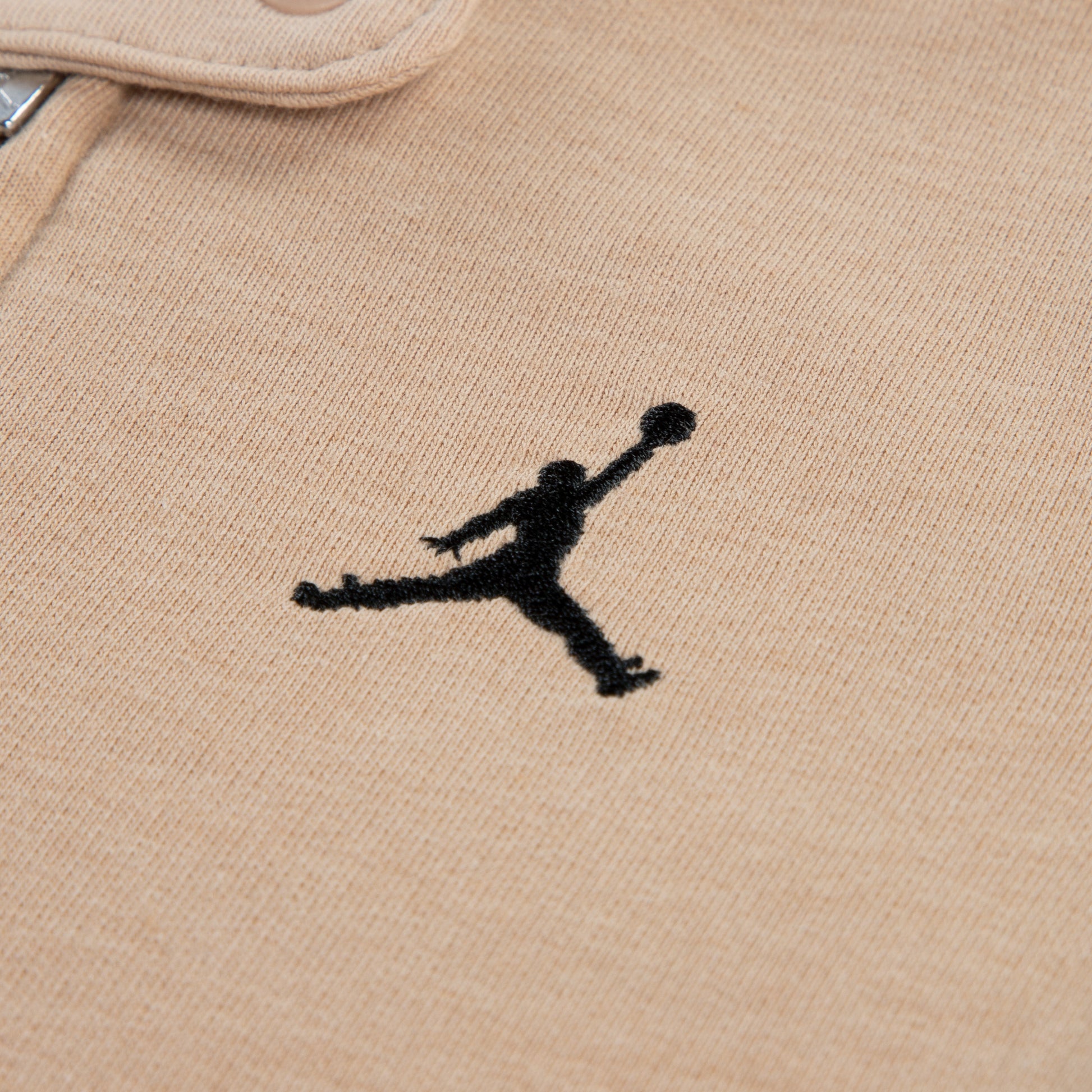 לתינוקות JUMPMAN FOOTED COVERALL JORDAN אוברול BROWN / NB
