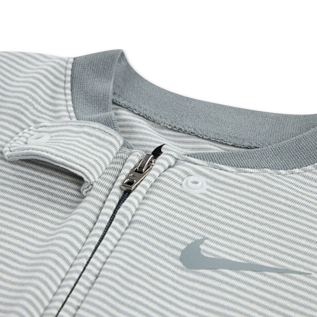 לתינוקות STRIPED FOOTED COVERALL NIKE בגד גוף Green / NB