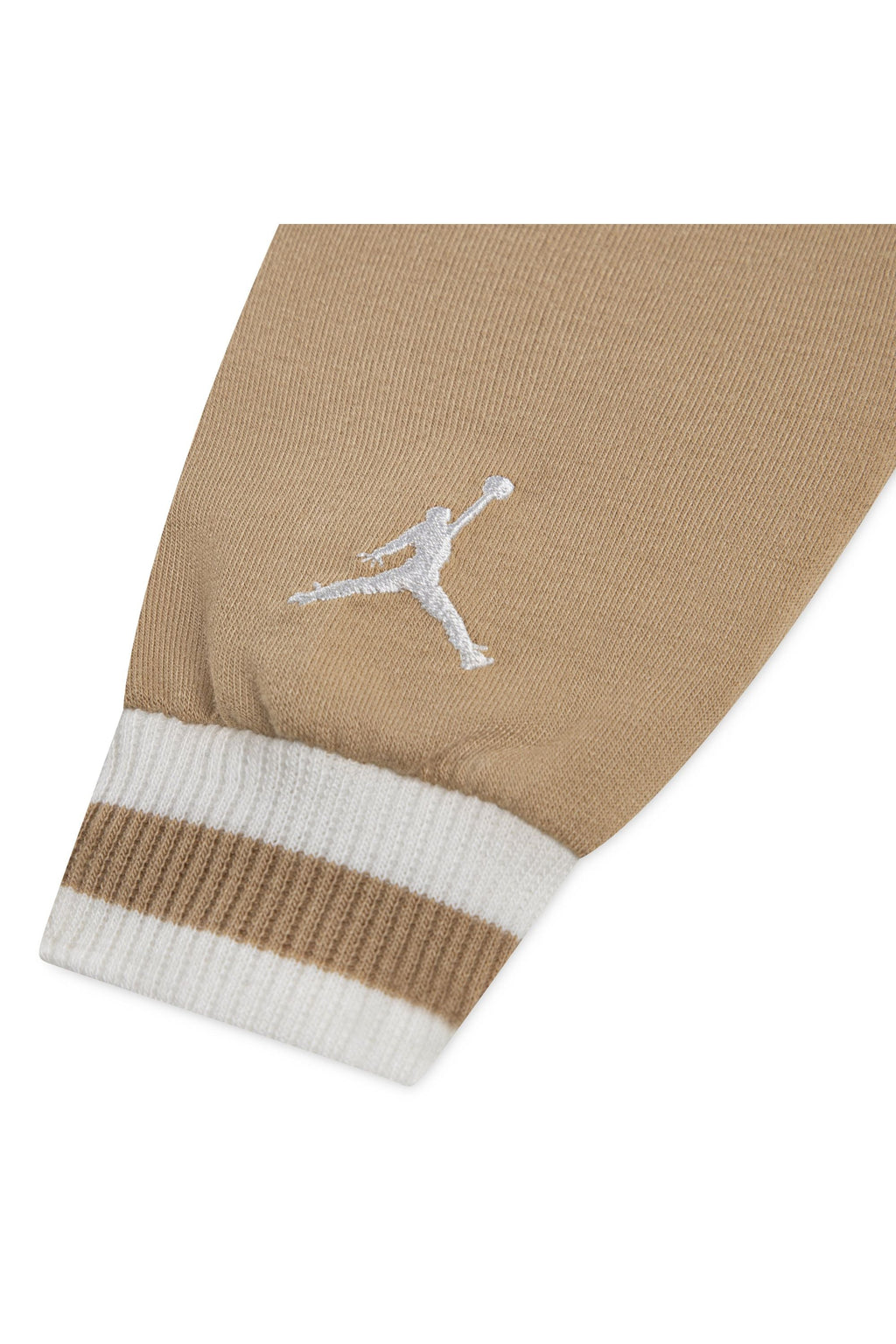 סט חליפת טרנינג JORDAN ובגד גוף עם פסים לתינוקות BEIGE / 12M