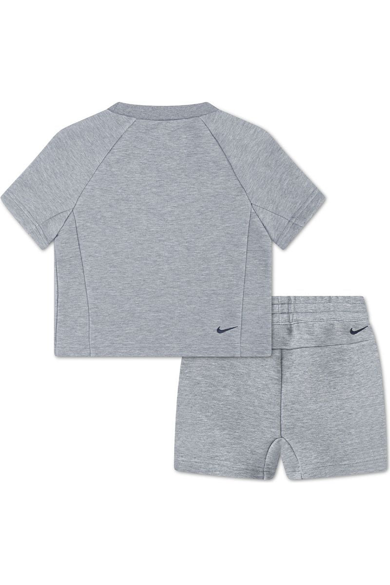 חליפת NIKE קלאסית לוגו מותג בצד לילדים