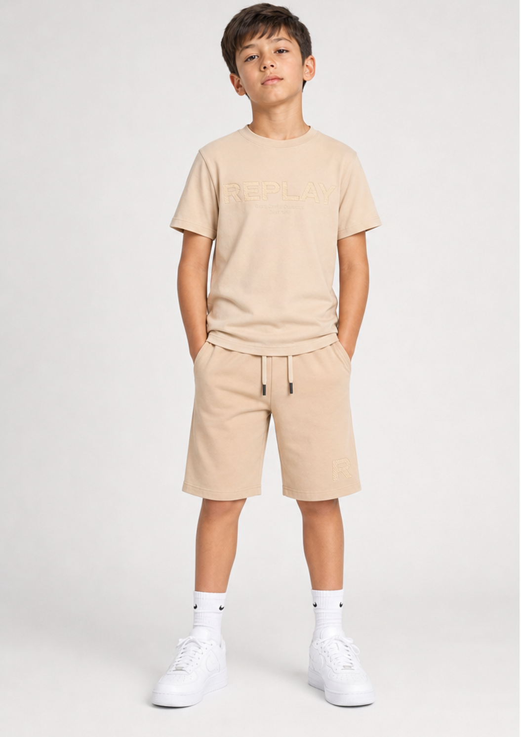 REPLAY boys beige italy logo set front