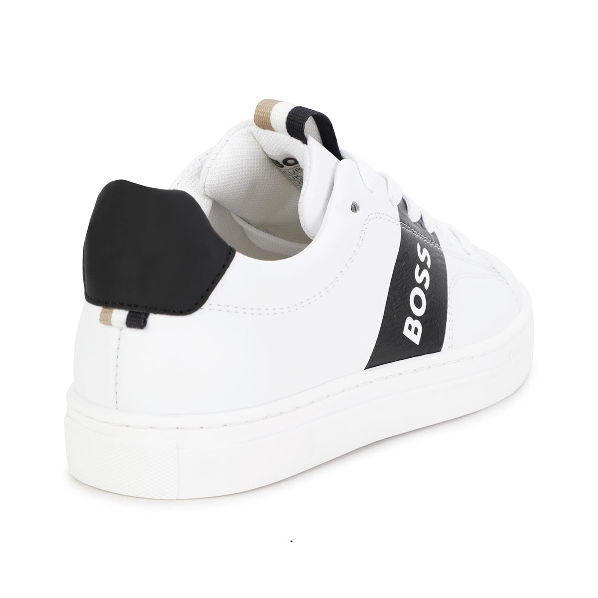 נעלי BOSS  בצבע לבן לילדים