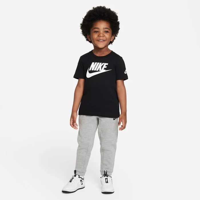 חולצת טישירט Nike לילדים – סטייל ספורטיבי