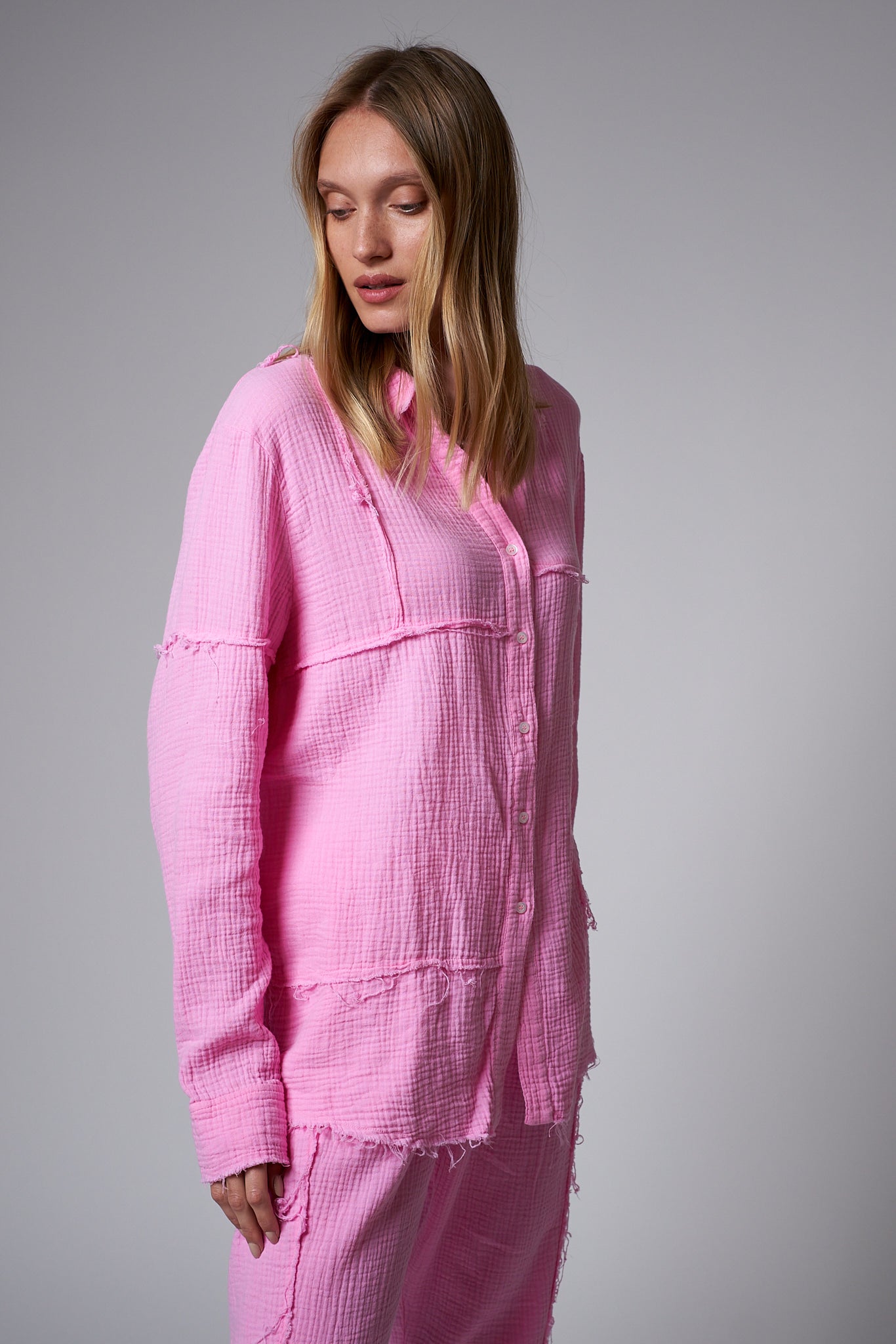 חולצת טטרה לנשים ורודה