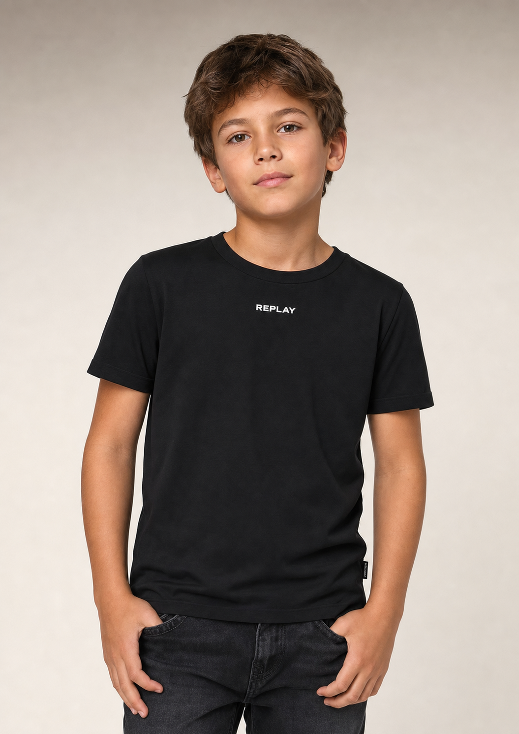 Replay boys black basic tee front